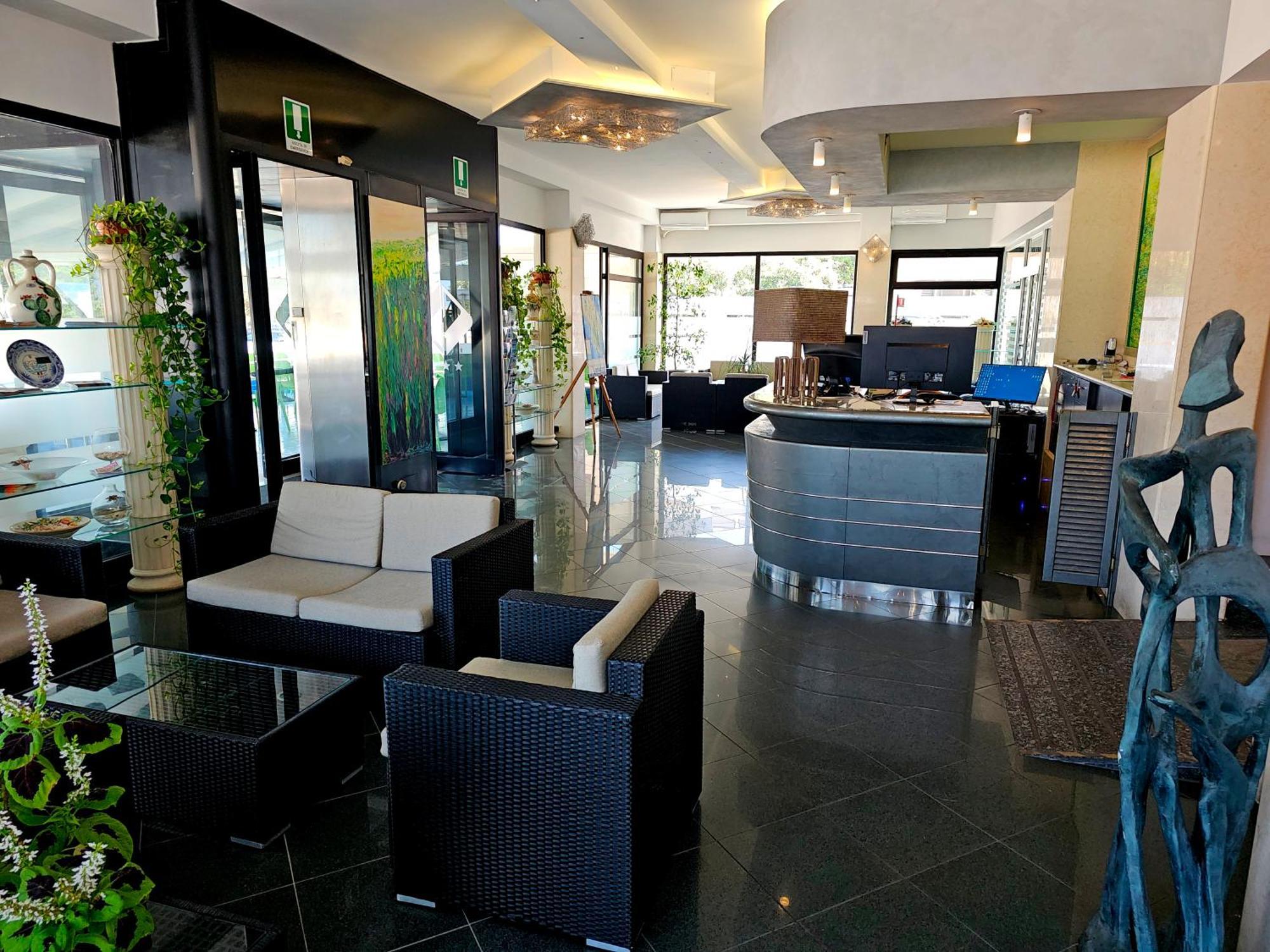 Hotel Cote D'Est 산포카 외부 사진